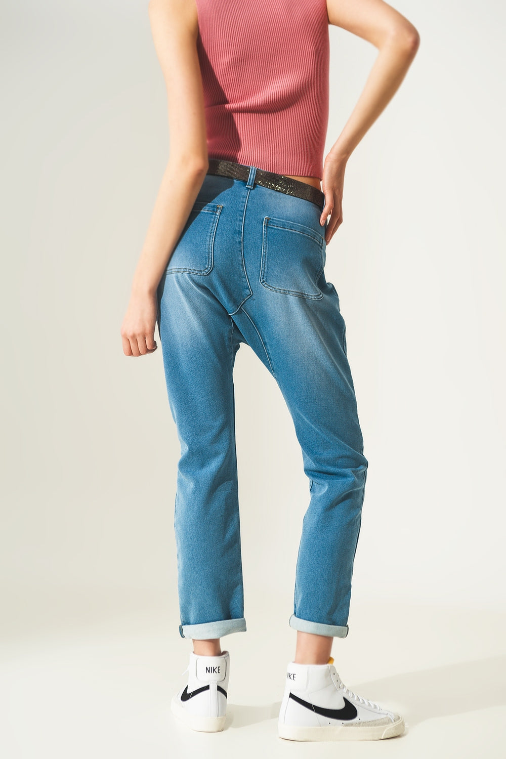 Jeans largo dos anos 90 em lavagem vintage azul