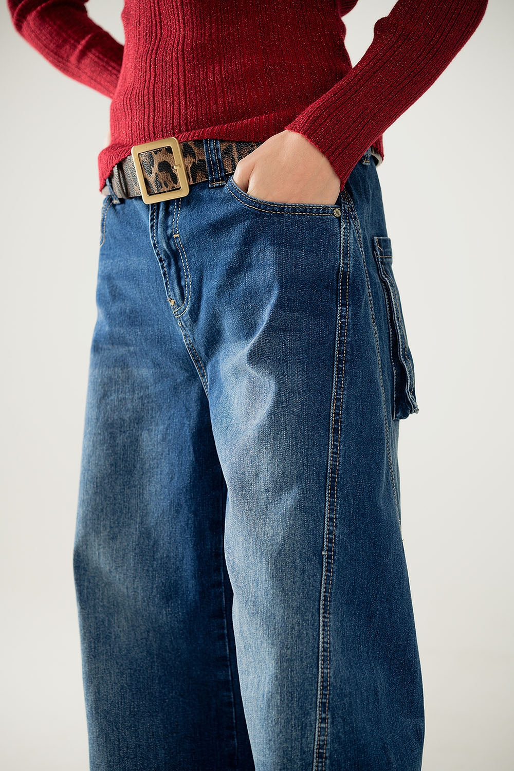 jeans largo balão com lavagem média