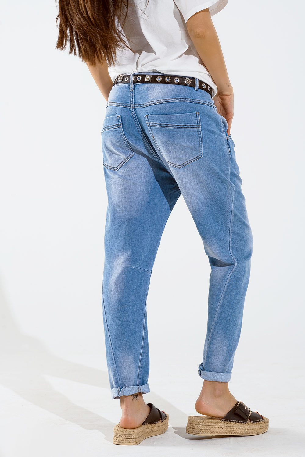 Calça Jeans Boyfriend Básica Com Detalhe De Costura