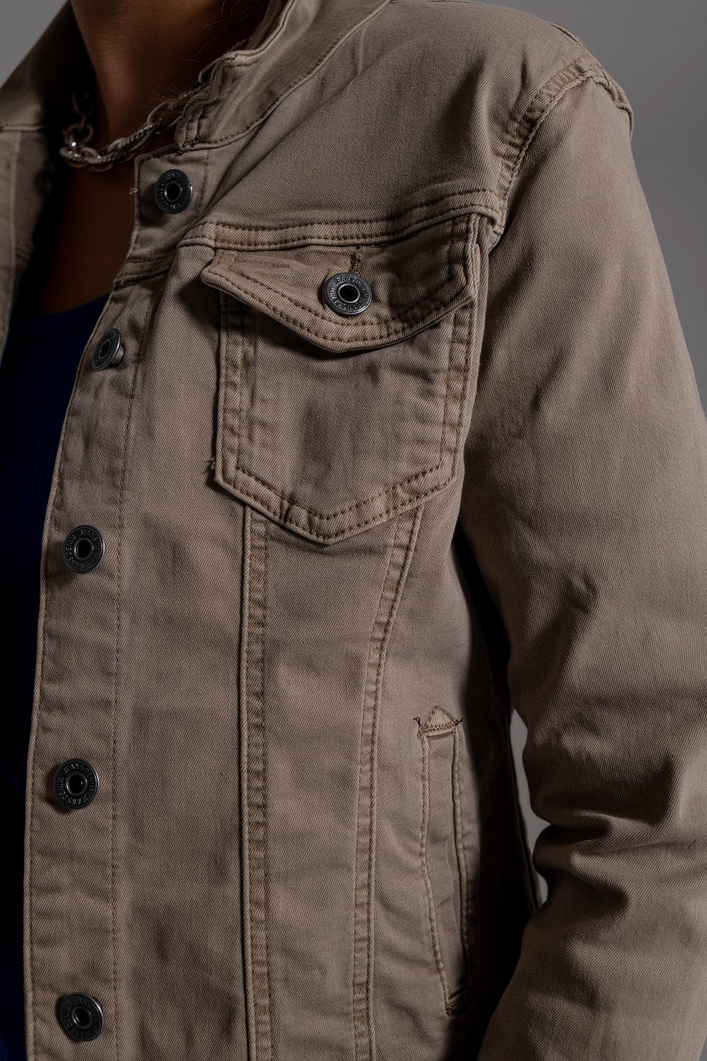 Jaqueta Jeans Básica Com Bolsos Bege