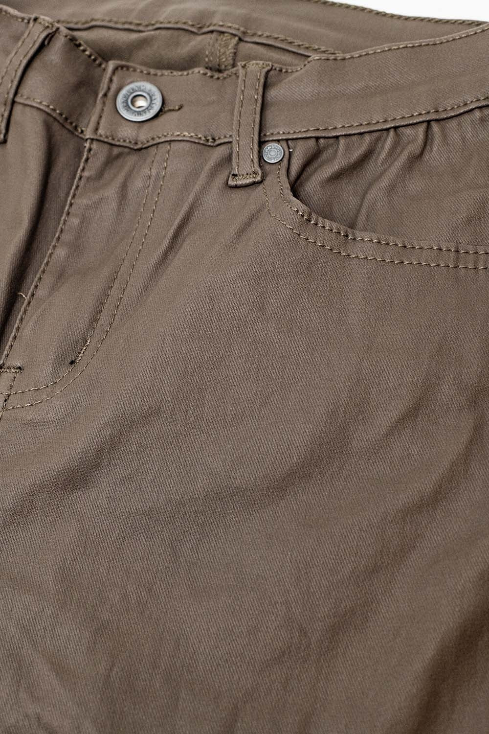 Calças super skinny de couro sintético bege