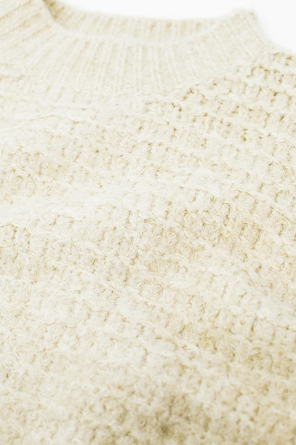 Suéter de malha bege com mangas balão