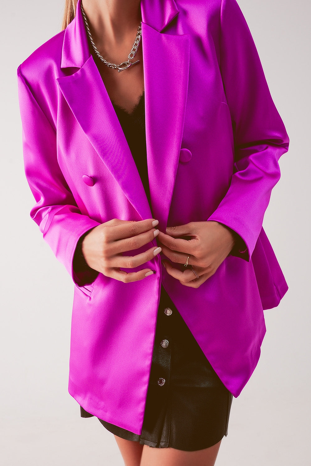 Blazer de fato de cetim com peito duplo em fúcsia