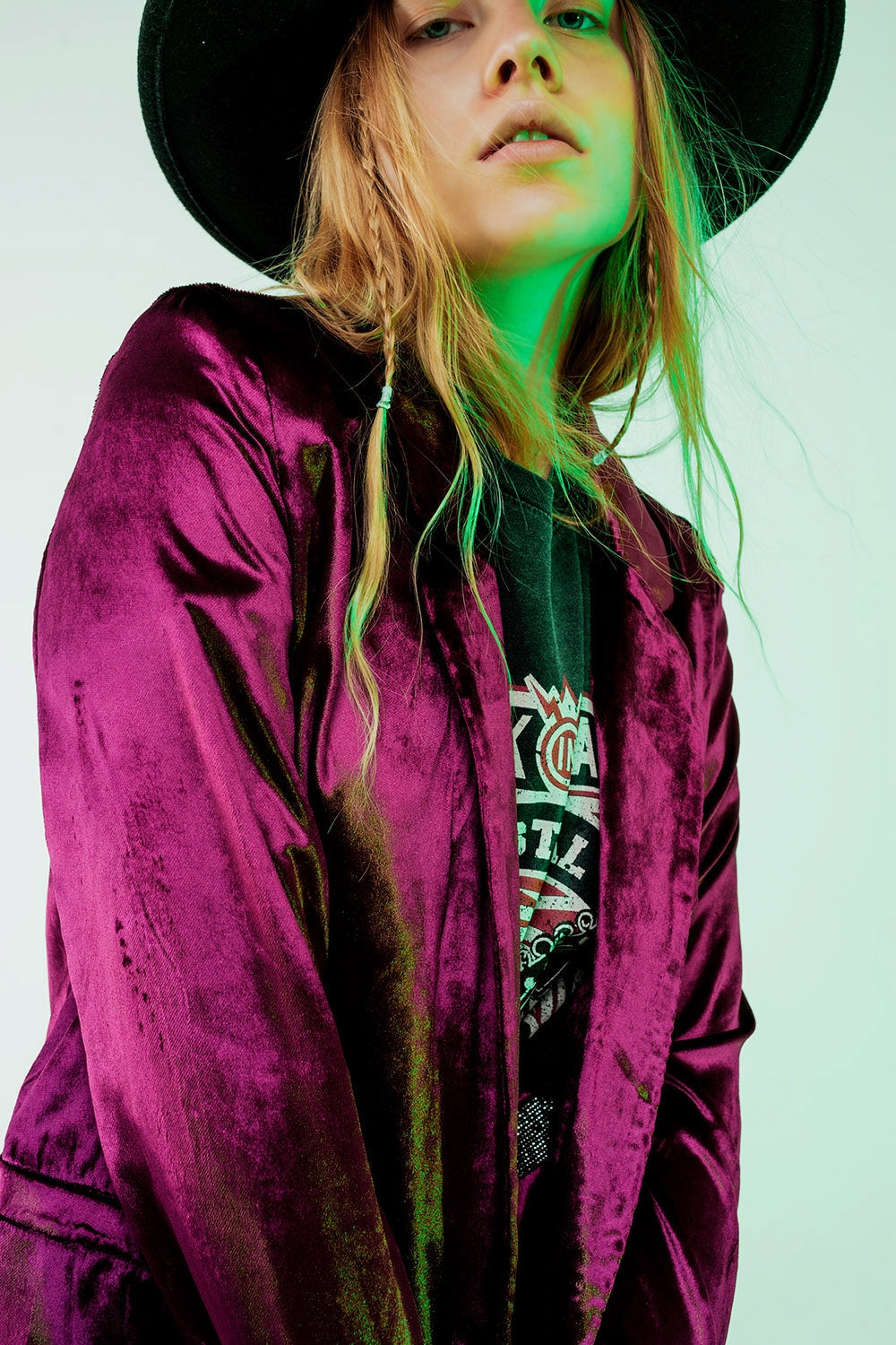 Blazer de veludo roxo oversize