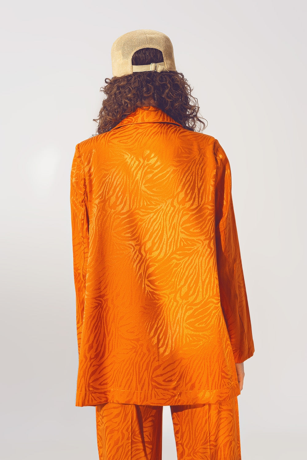 Blazer oversized com estampa de zebra em laranja