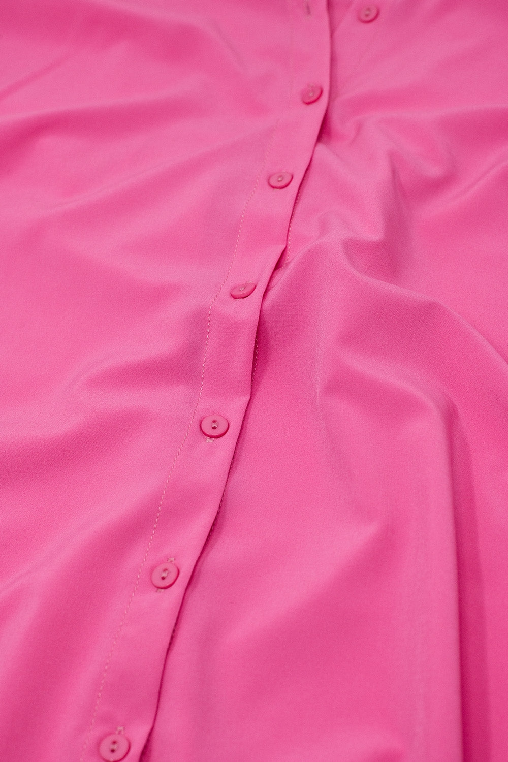 Blusa de gola Mao sem mangas com botões cor-de-rosa