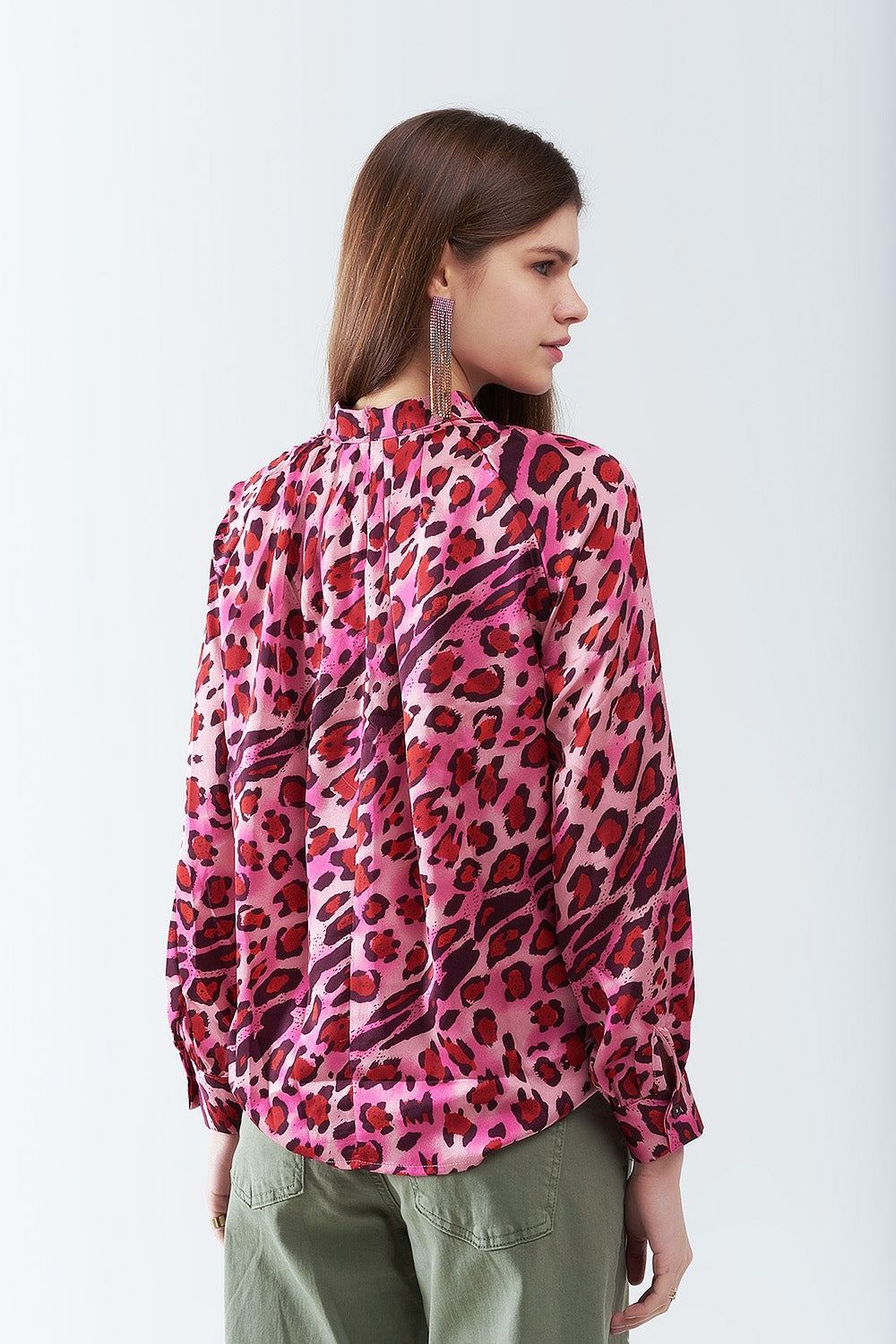 Blusa de Manga Comprida em Estampa de Leopardo Fúcsia Moderna