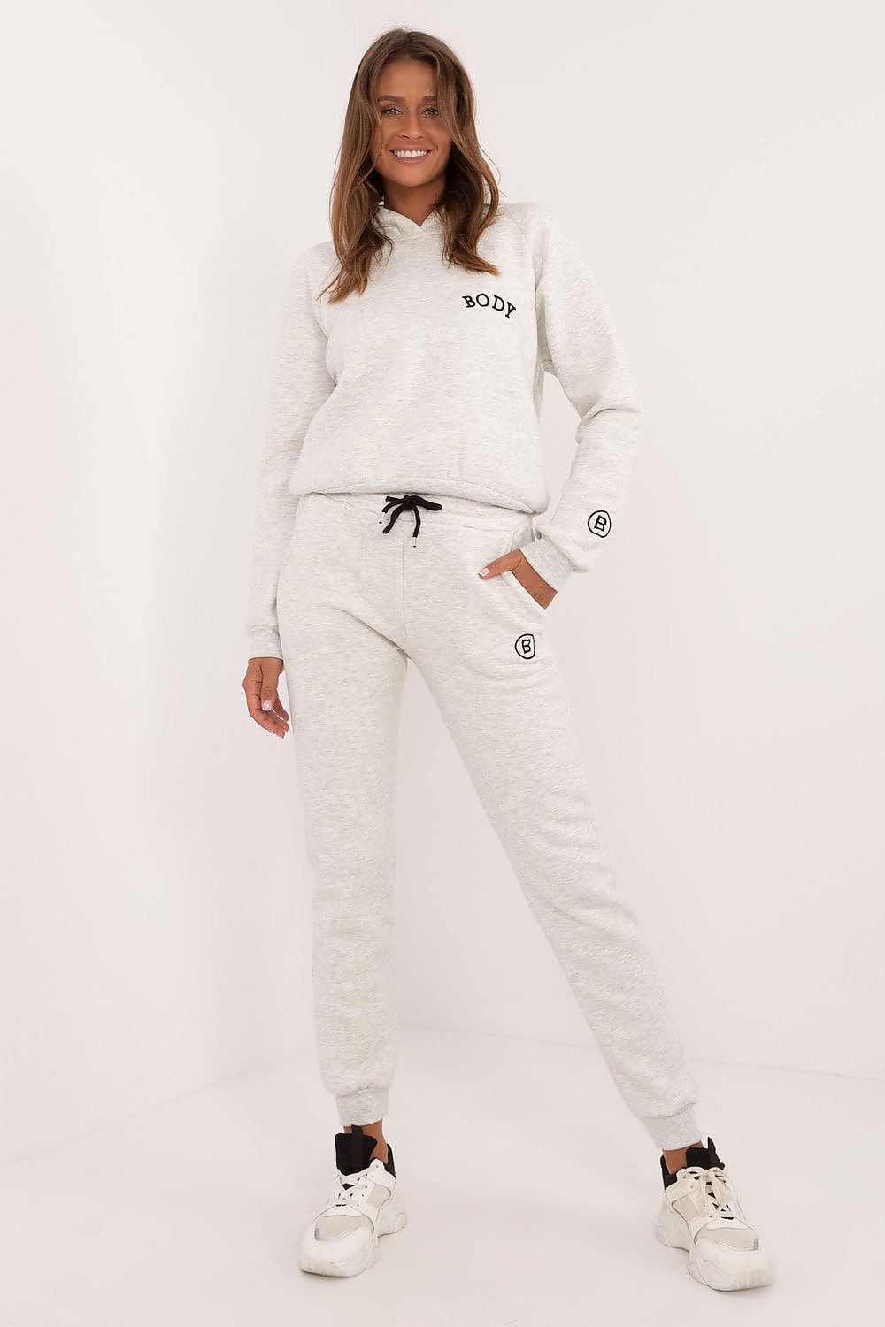 Factory Price women's tracksuit set in light gray with hoodie and jogger pants
