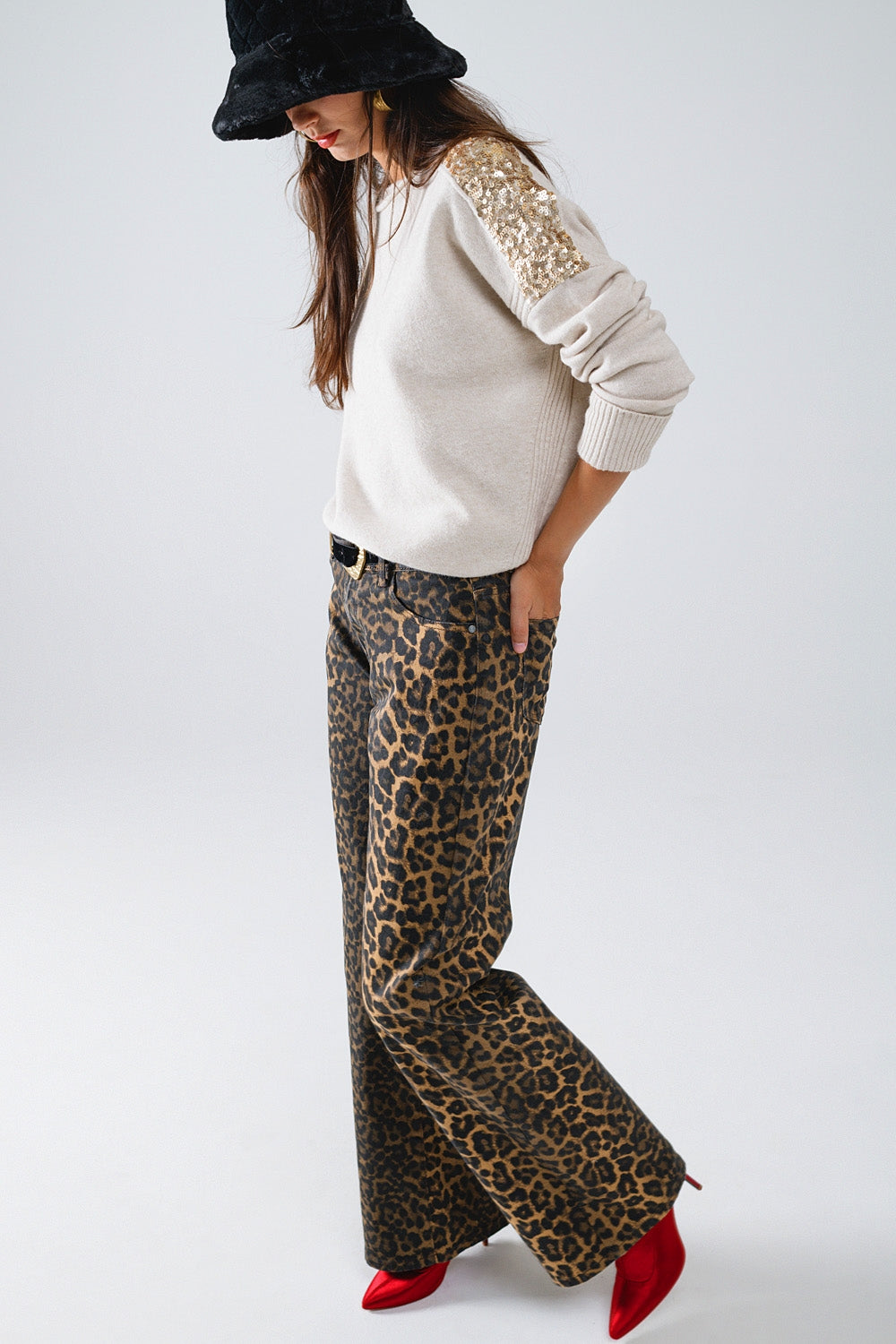Calça padrão leopardo com degradado na frente e nas costas