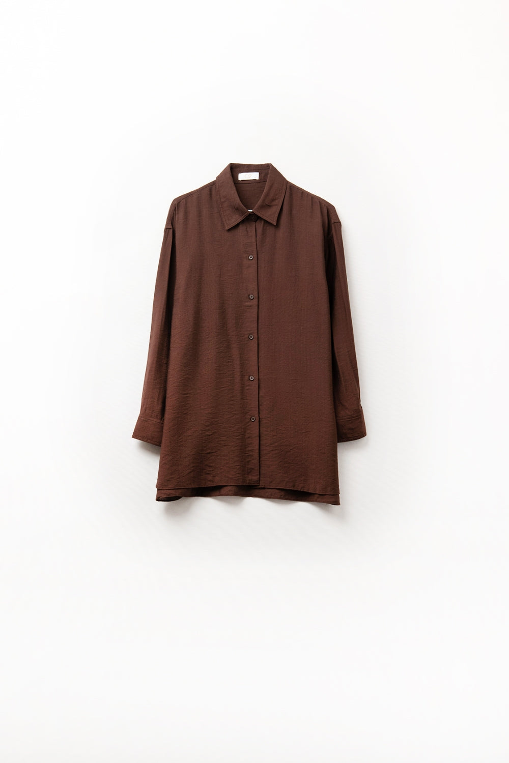 Camisa castanha de corte descontraída e mangas compridas
