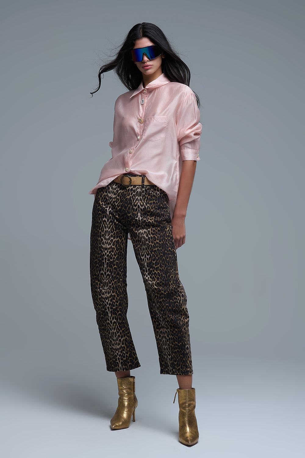 Camisa de seda solta com botões em cor-de-rosa