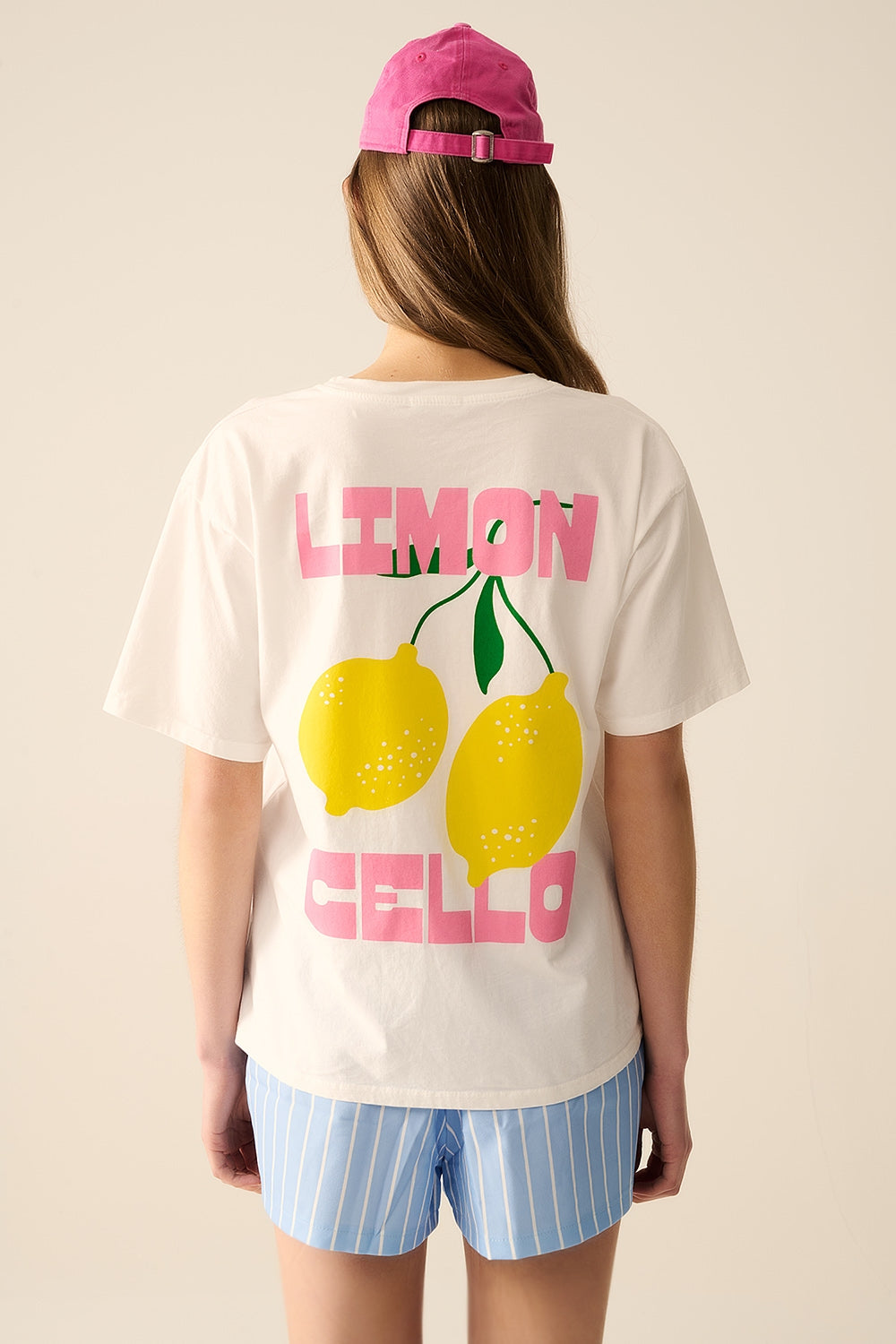camiseta branca relaxada com estampa de limão
