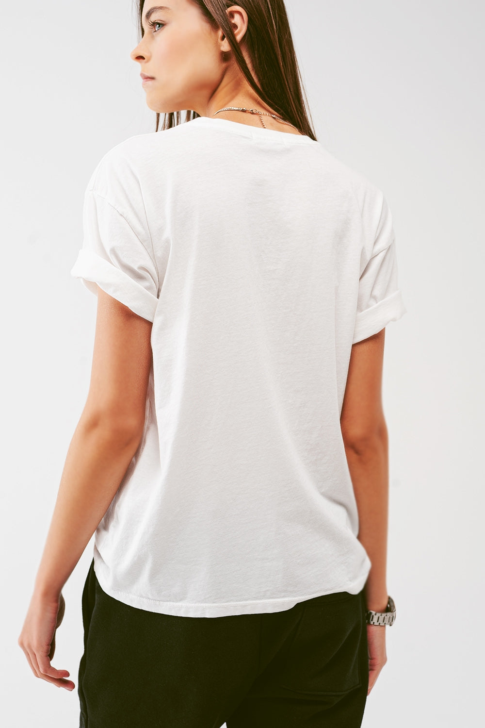 Camiseta com texto Victory em branco