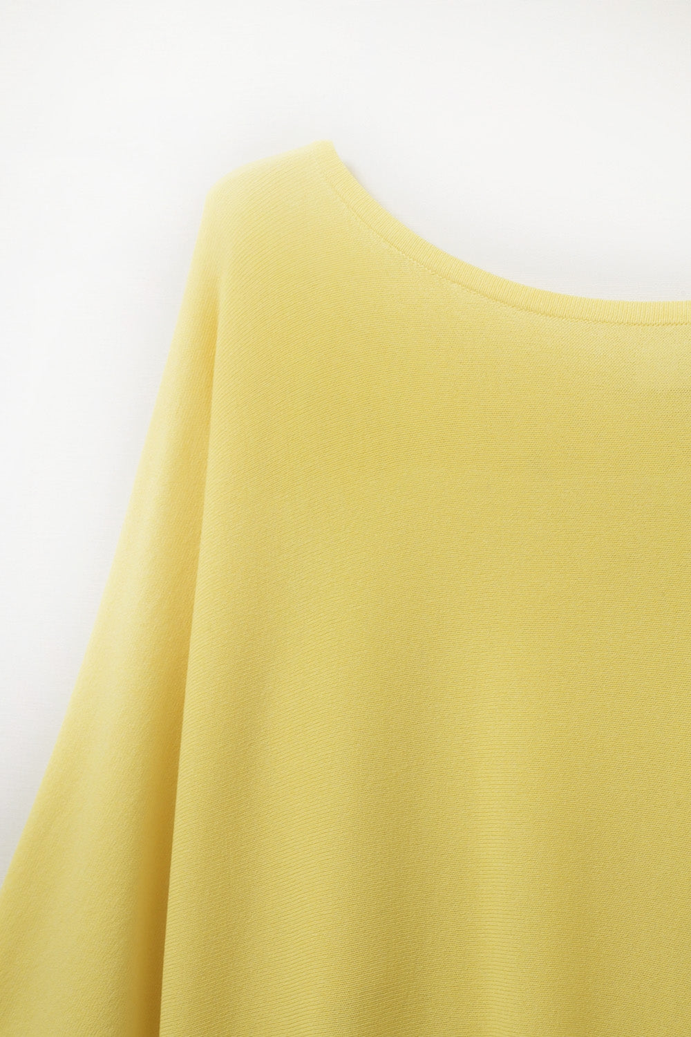 Camisola amarela oversized com mangas até ao cotovelo