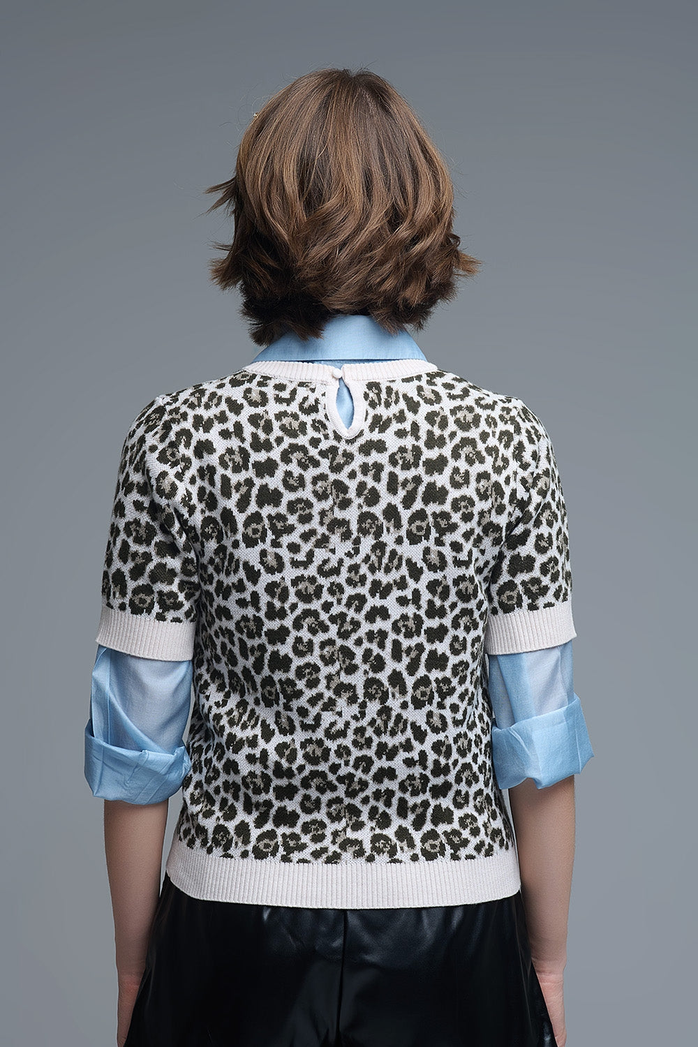 Camisola chique de manga curta com estampado de leopardo