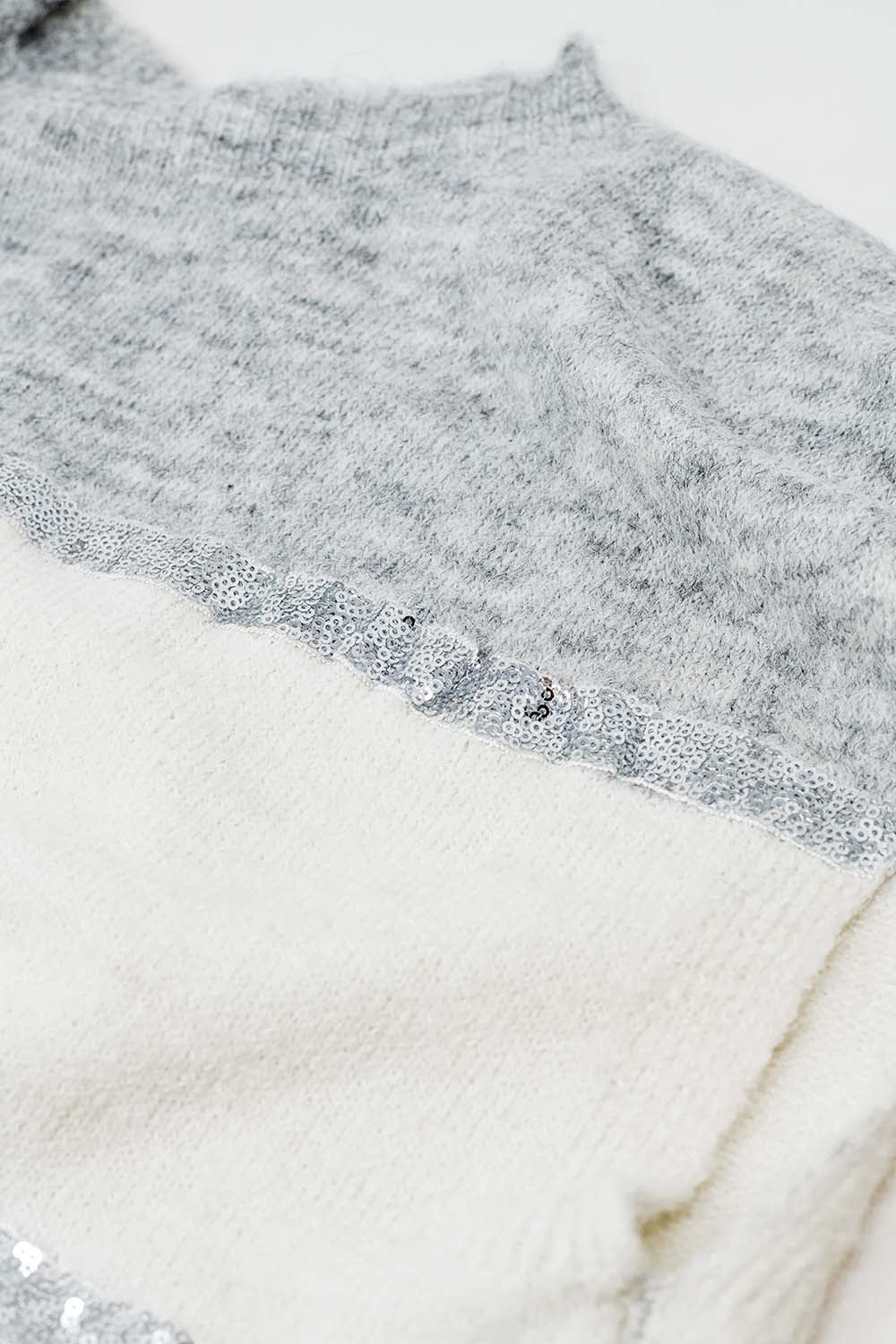 Camisola cinzenta sem mangas com pormenor de lantejoulas