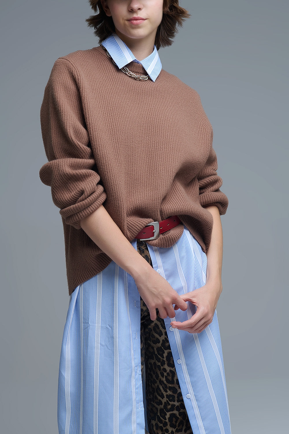 Camisola de malha canelada confortável em camel