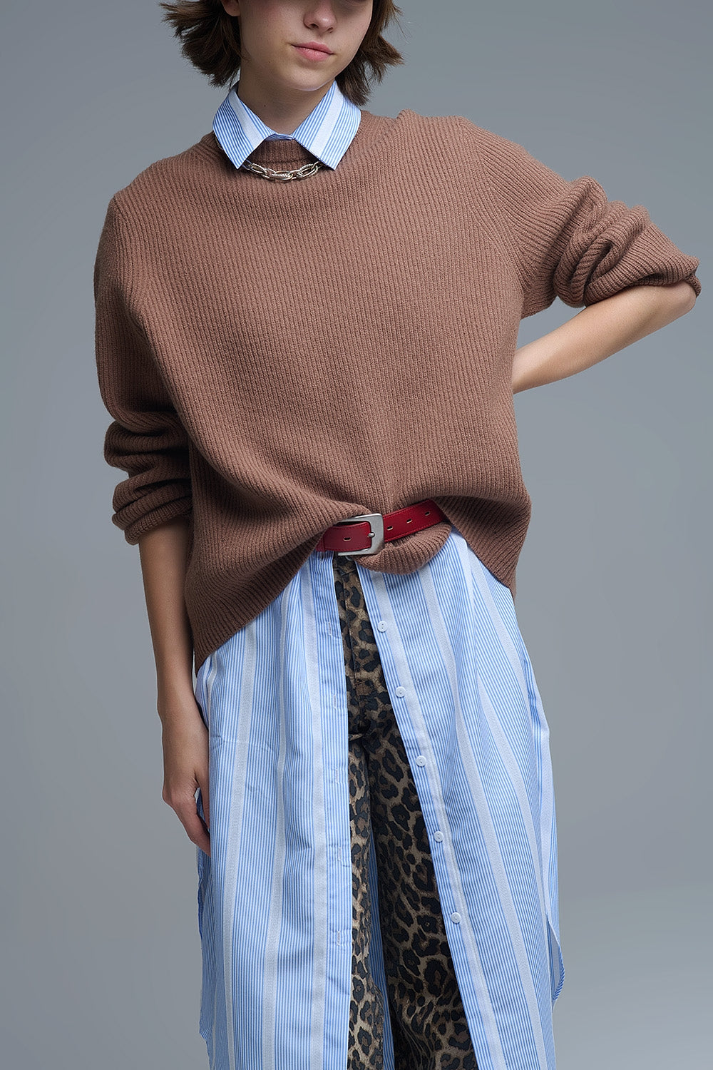 Camisola de malha canelada confortável em camel