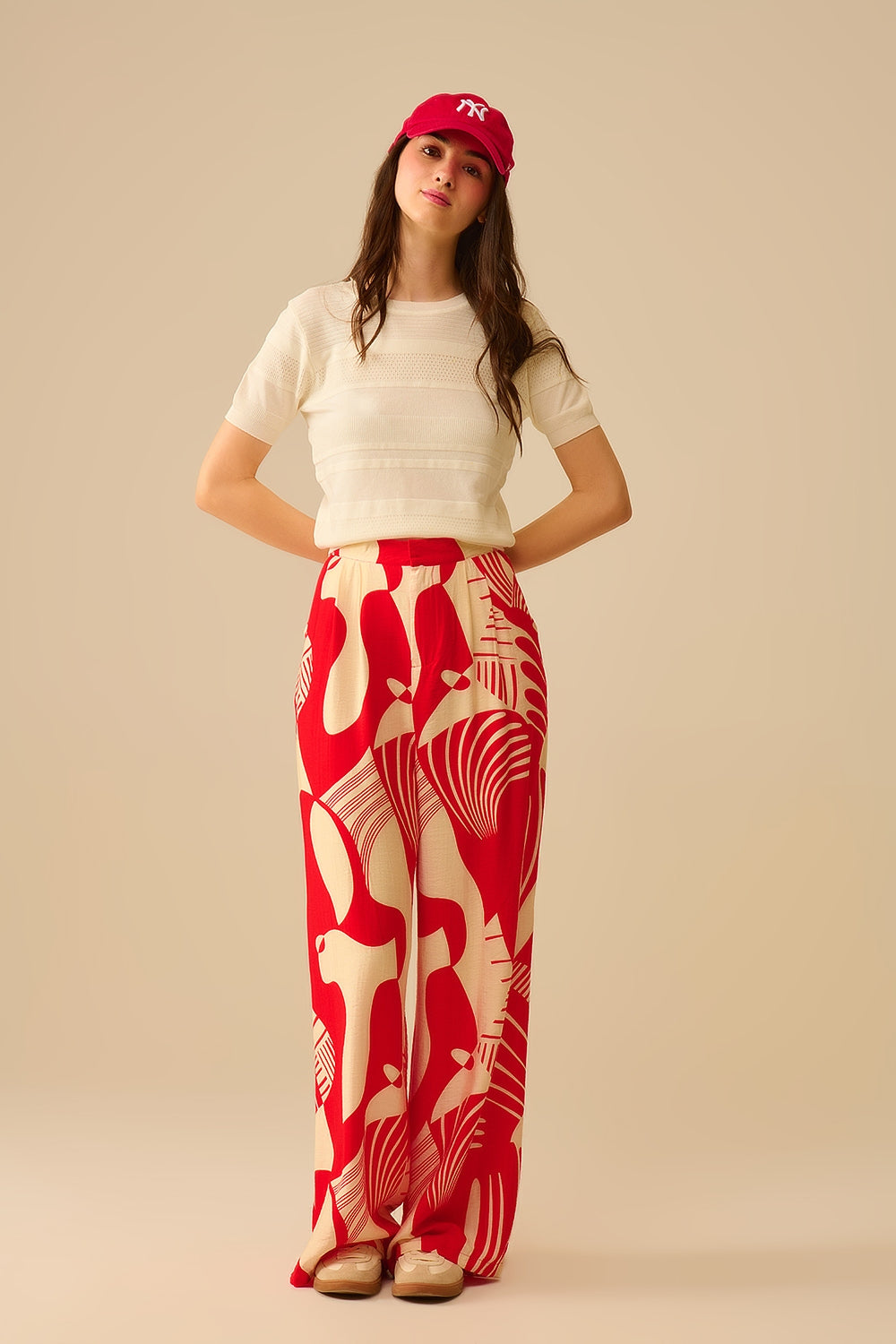 Camisola de malha com riscos texturizados em branco
