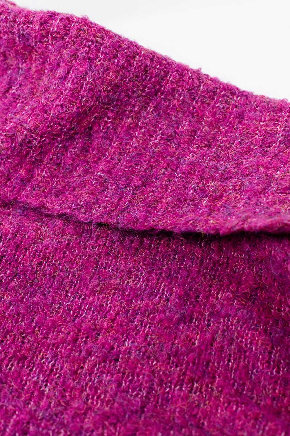 camisola de malha macia com gola alta em cor fúcsia
