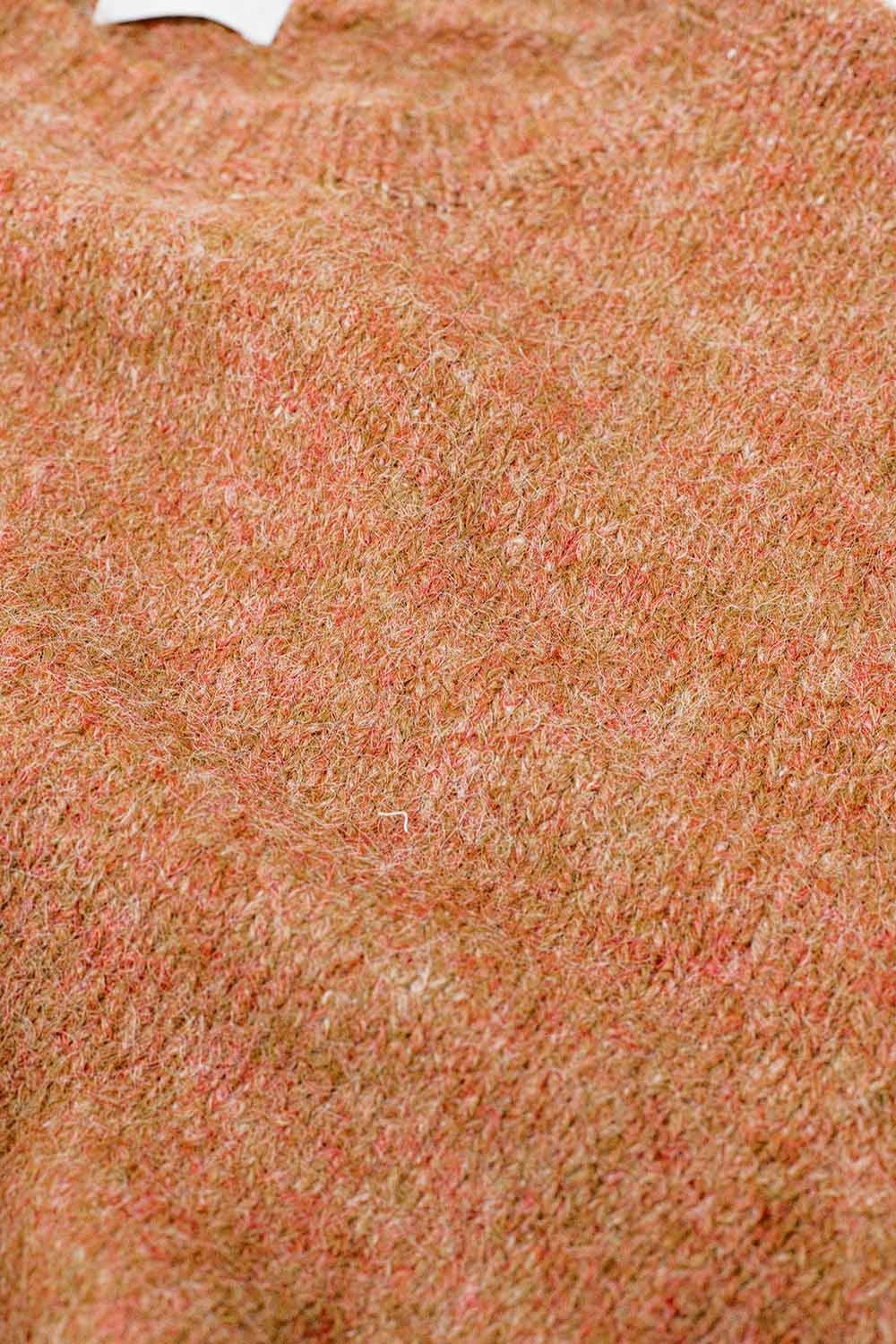 camisola de malha macia de corte padrão em camel
