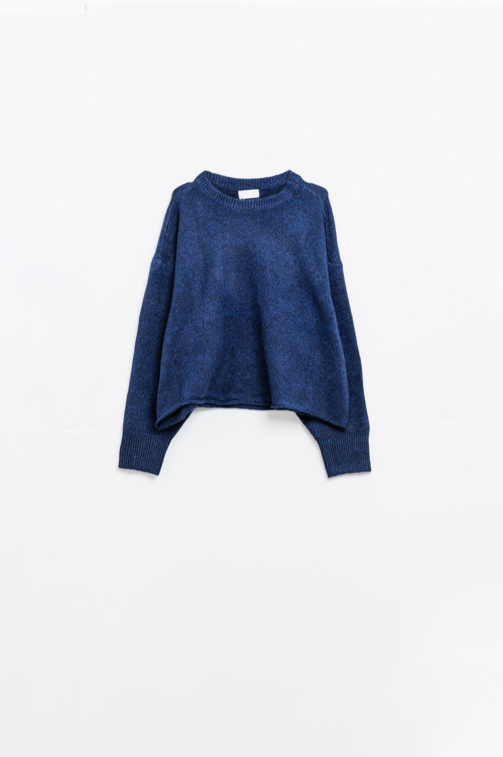 Camisola de malha macia em azul-marinho com mangas em balão