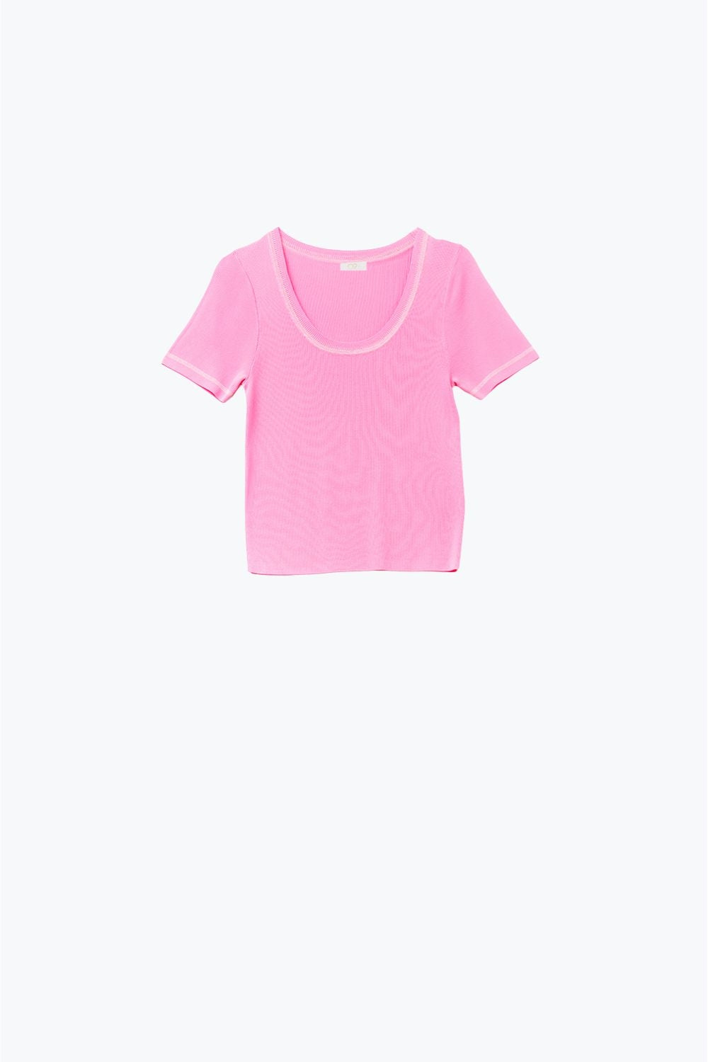 Q2 Camisola de manga curta em rosa com costura prateada no pescoço redondo