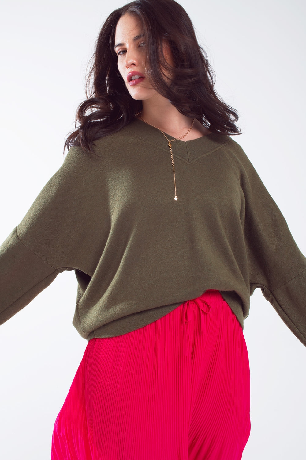 Camisola Oversized verde azeitona com decote em V