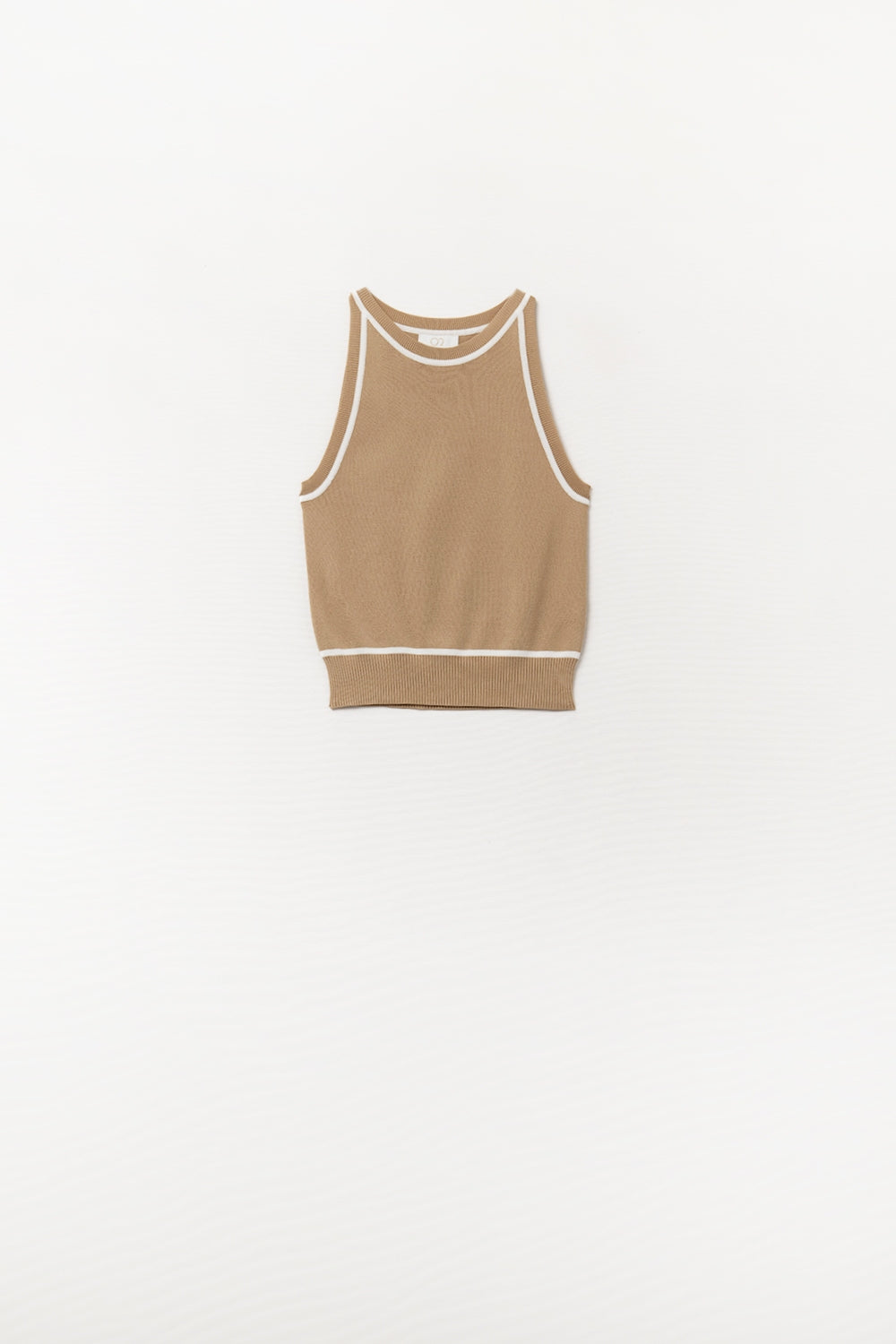 Q2 Camisola Sem Mangas Em Camel Com Detalhe De Linhas Brancas