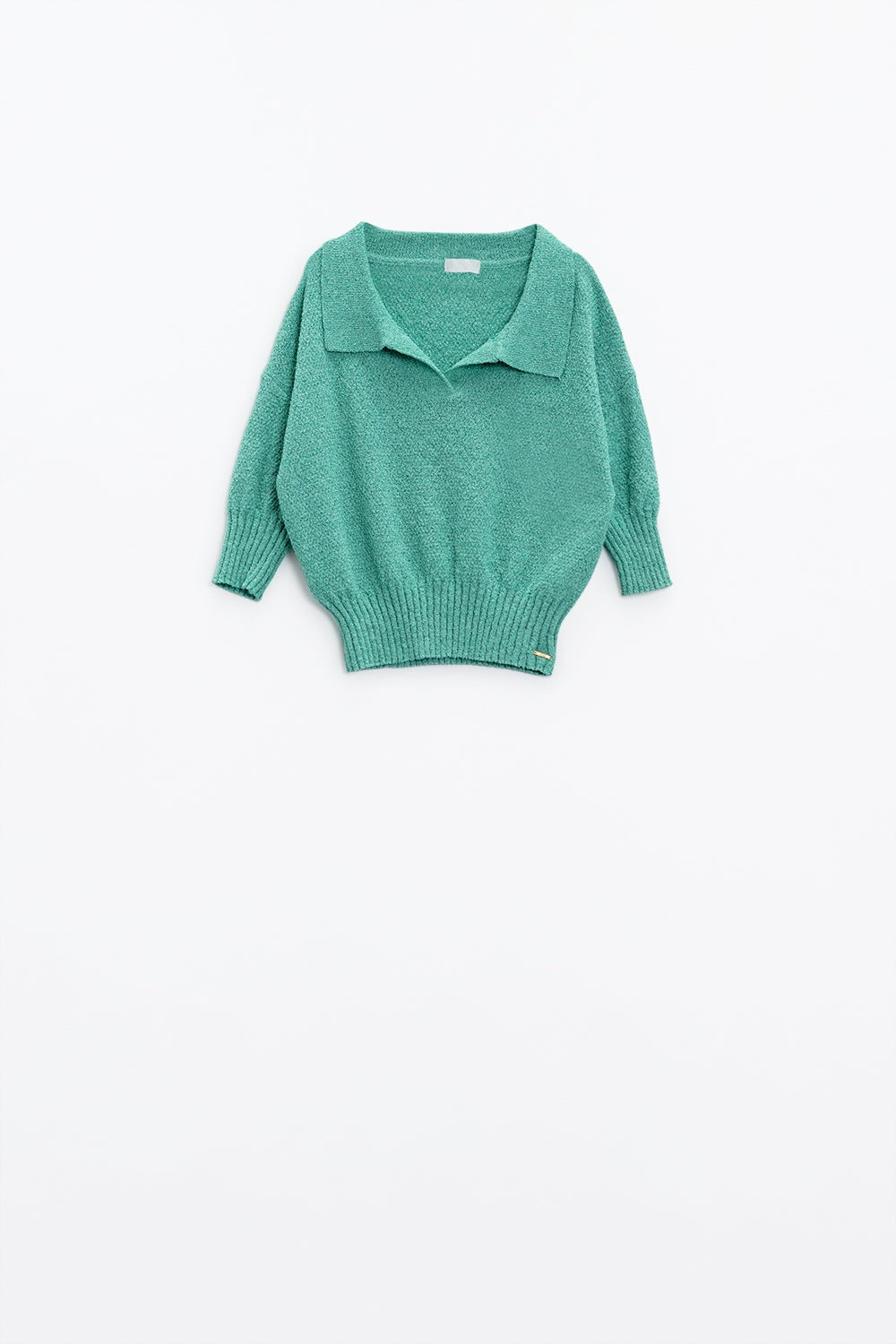 Camisola verde com mangas 3/4 e gola pólo