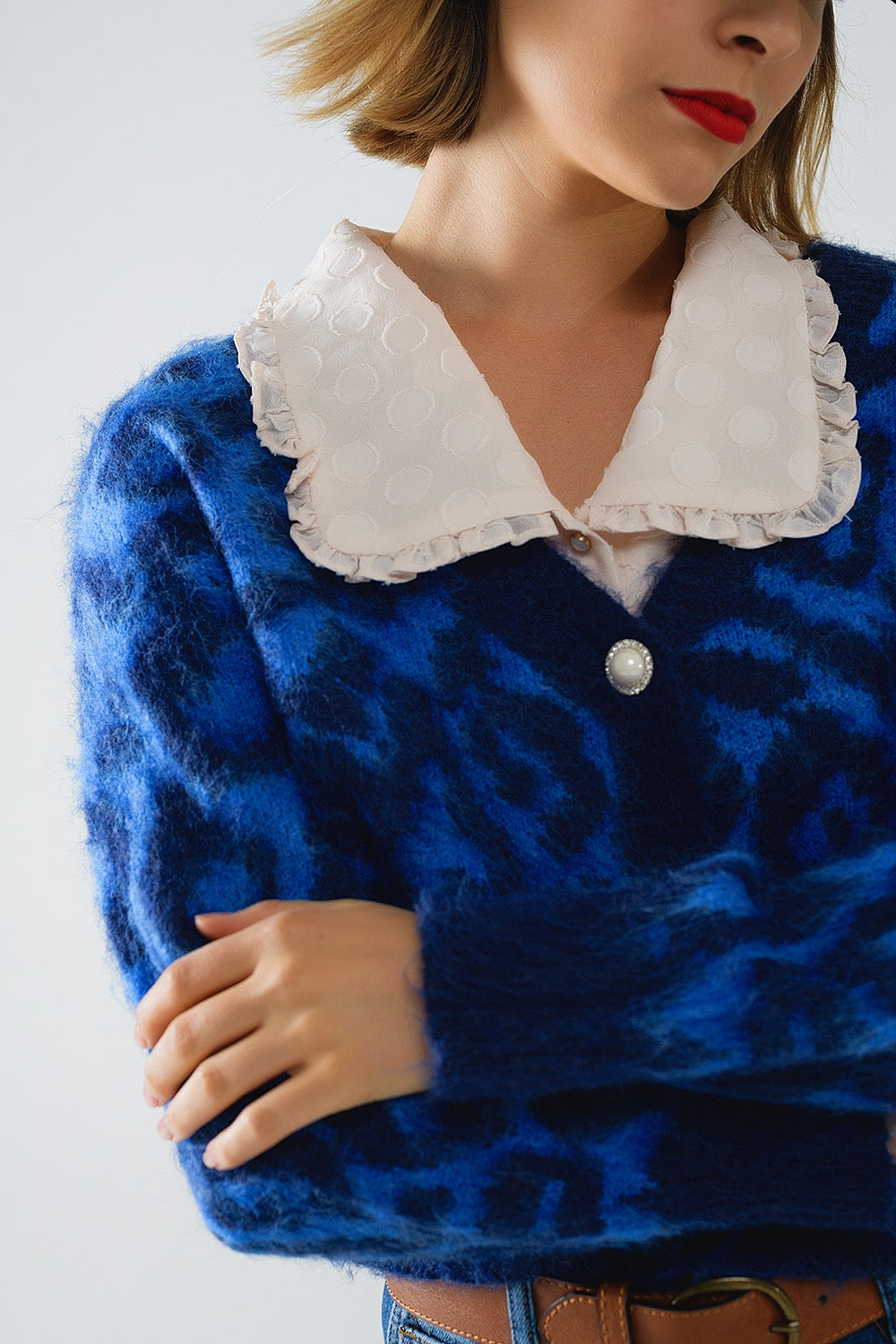 Casaco com estampado de leopardo azul em tecido de malha com lã