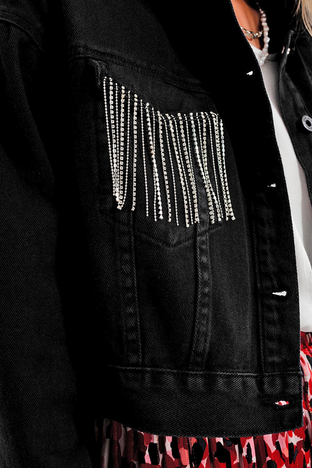 Casaco de ganga preto com franjas de strass