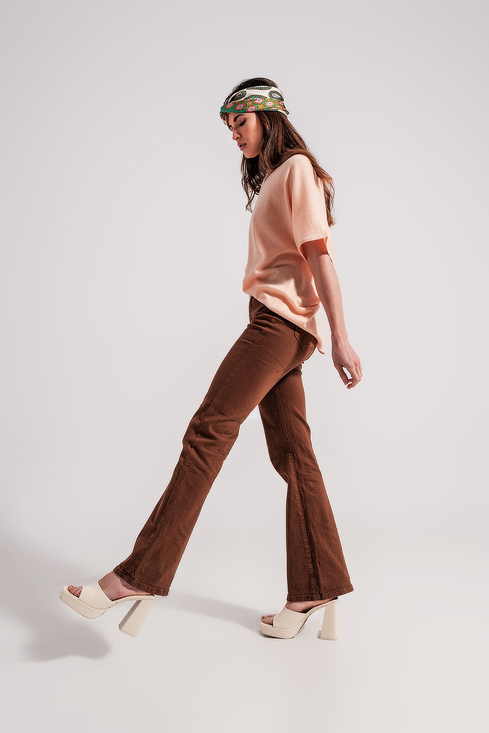 Calça jeans flare chocolate