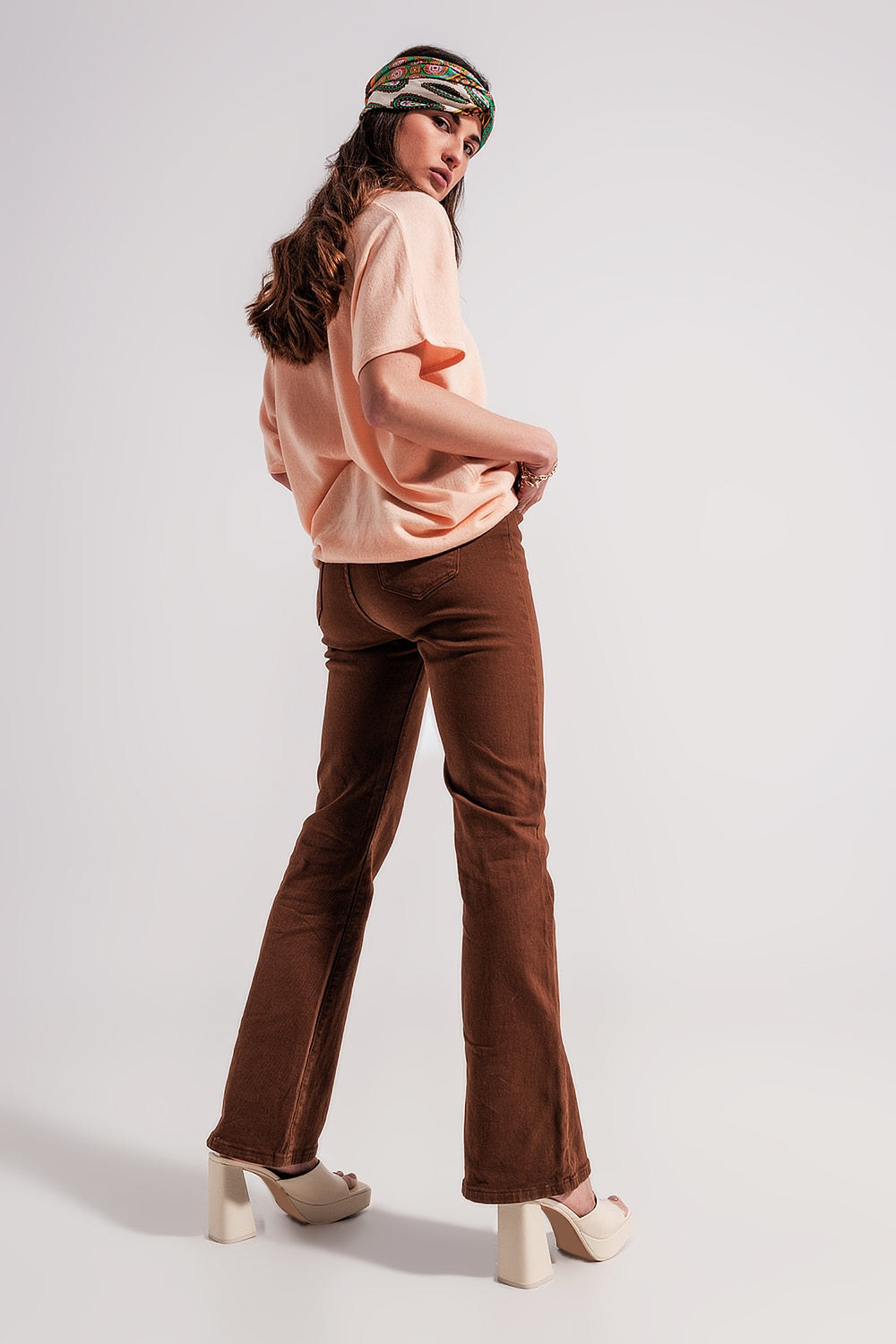 Calça jeans flare chocolate
