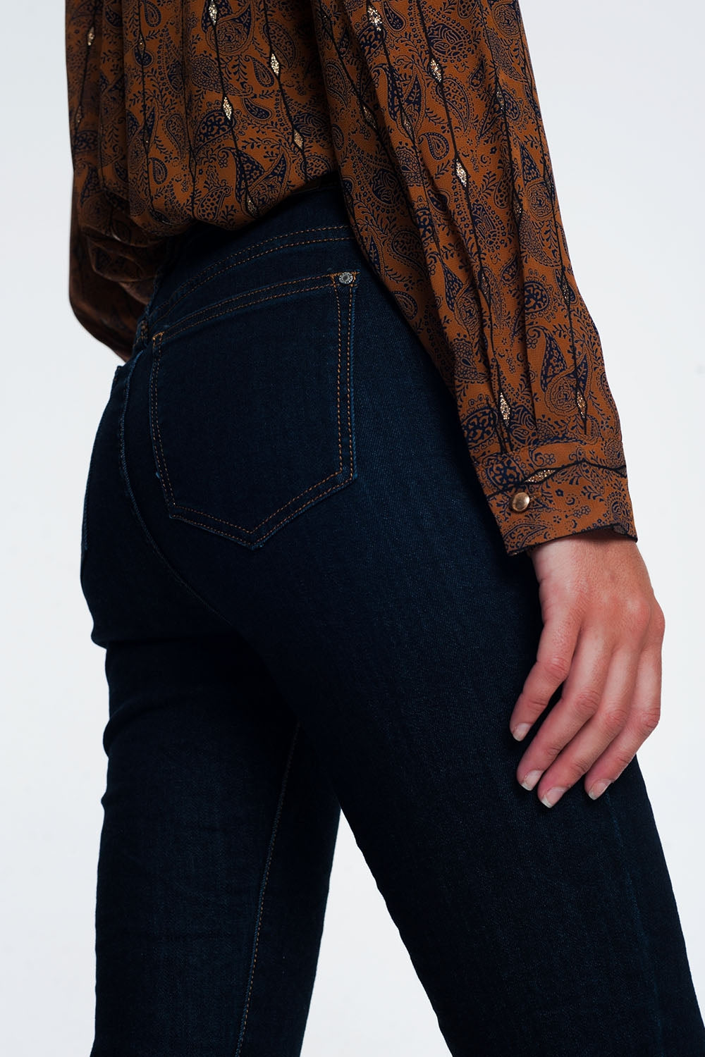 jeans clássico em azul