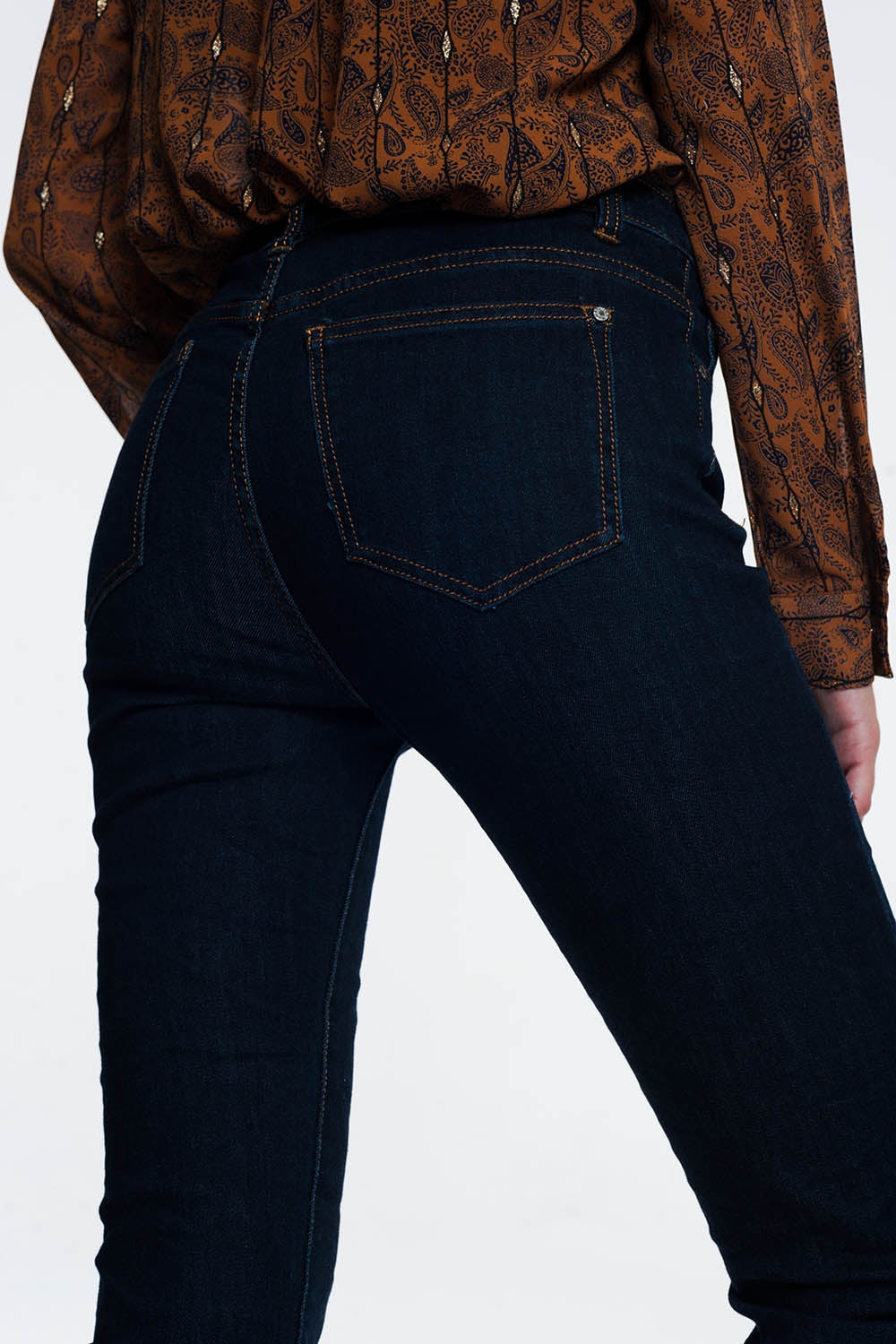jeans clássico em azul