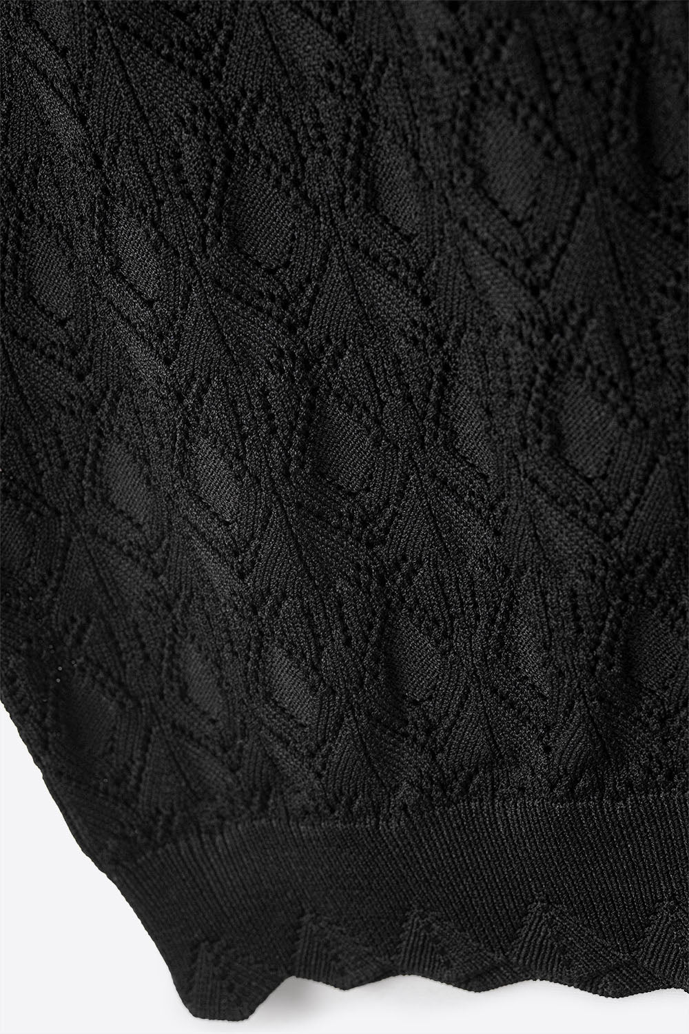 Colete de Malha Pointelle com Bordas Onduladas em Preto