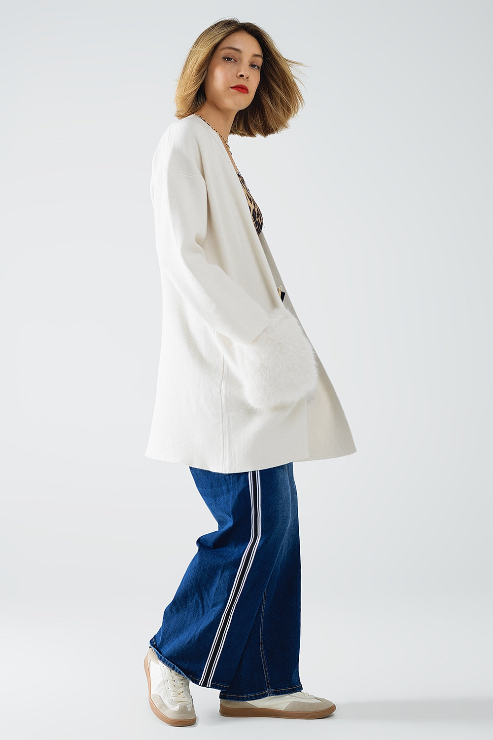 creme Cardigan longo de malha de alta qualidade com bolsos de pele