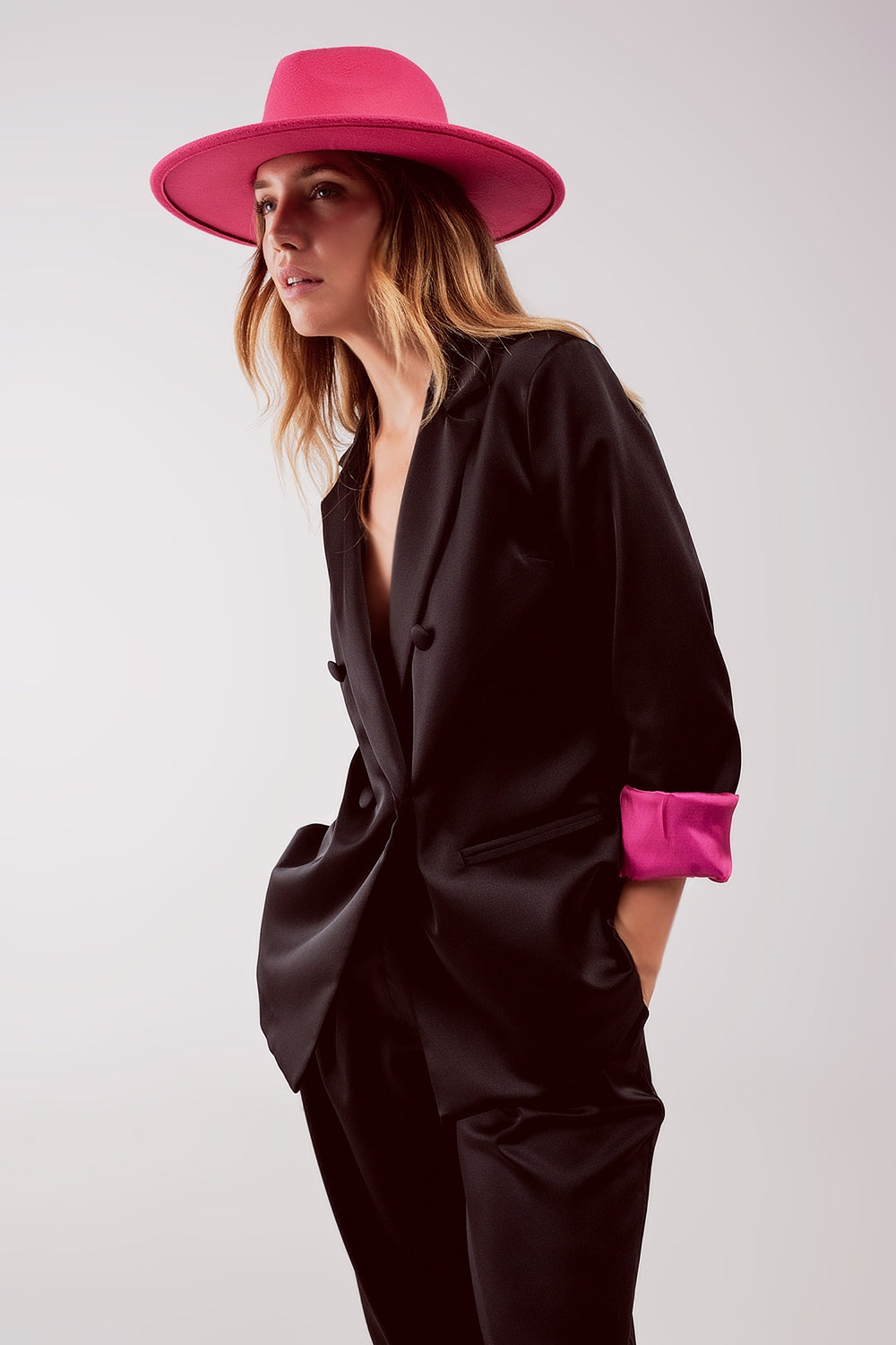 Elegante blazer de corte com botões de peito duplo em preto