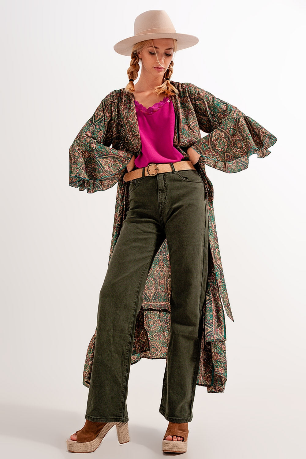 jeans mom de cintura alta e folgada em verde