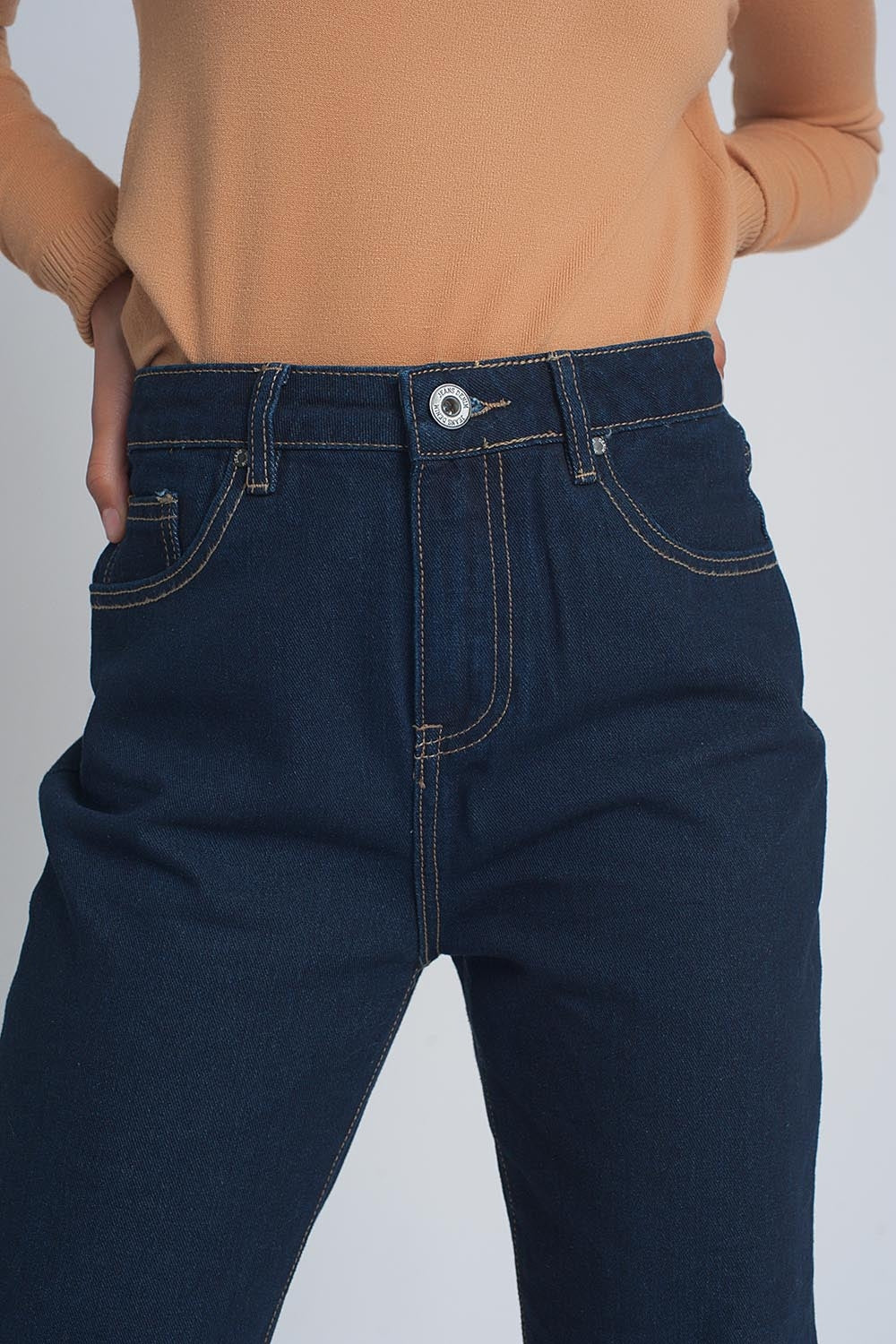 Jeans de cintura alta e corte reto em azul escuro