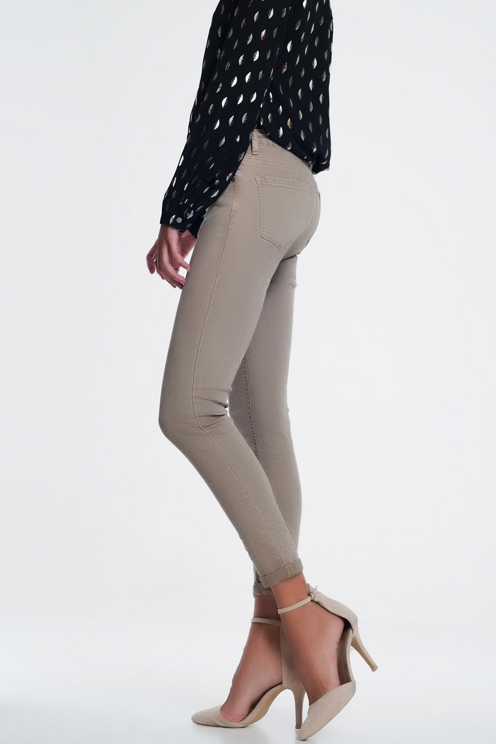 jeans skinny de cintura alta em bege