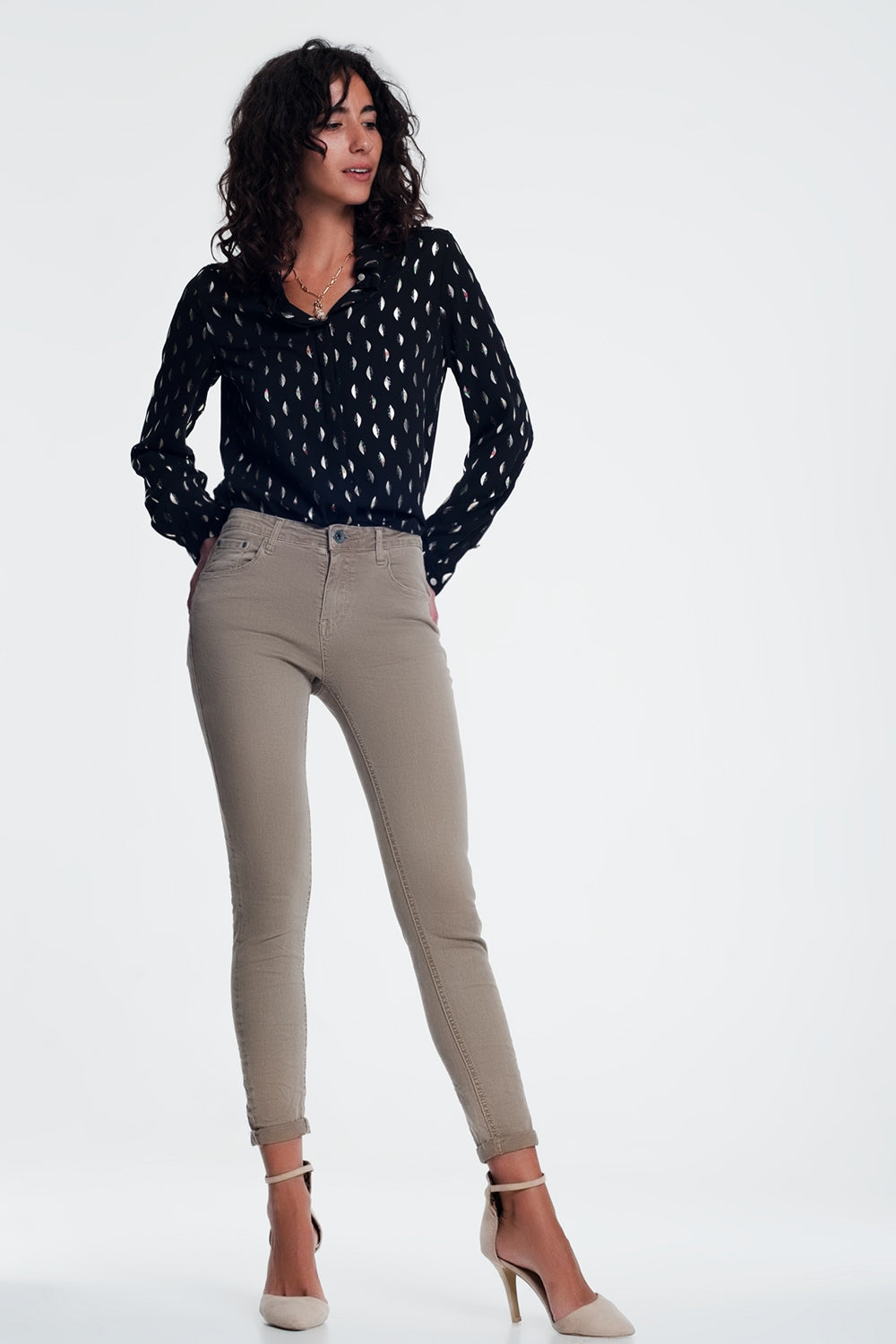 jeans skinny de cintura alta em bege