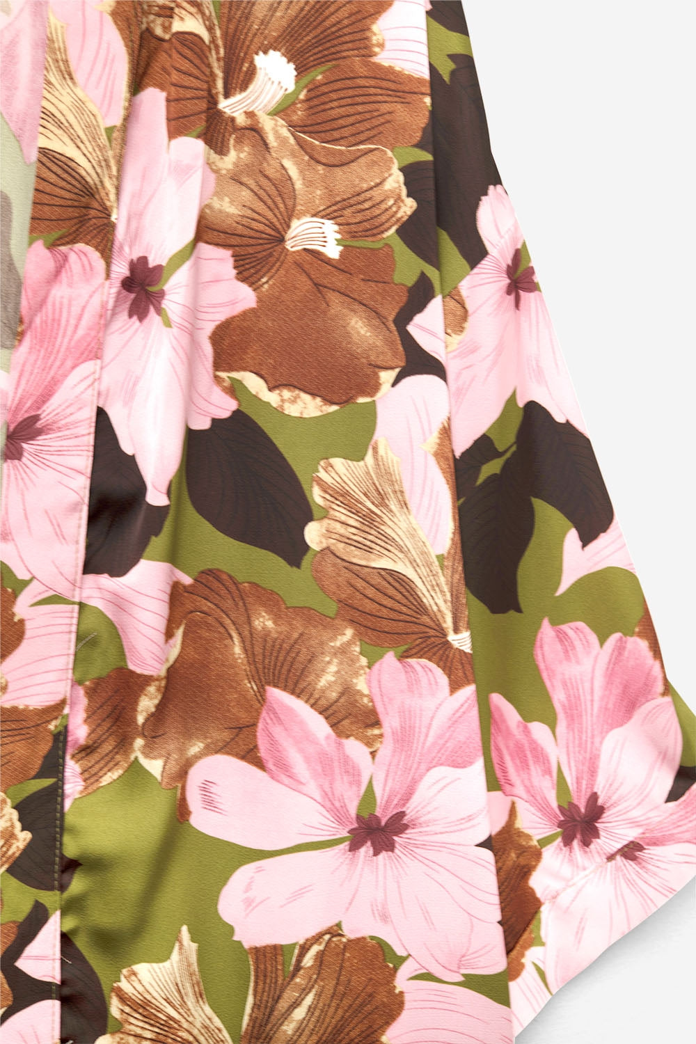 Kimono de cetim com flores tropicais em verde azeitona