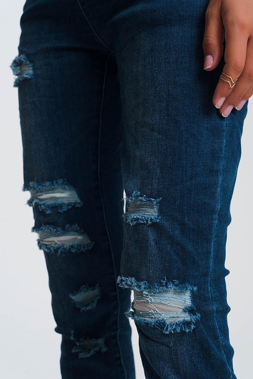 Calça jogger leve em denim escuro