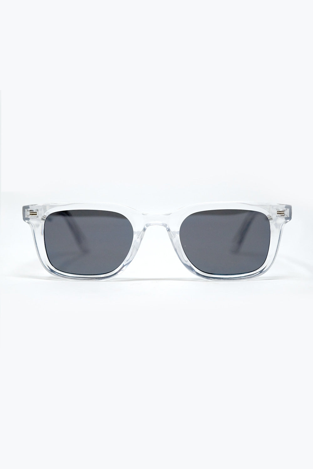Q2 Óculos de sol quadrados transparentes com lentes pretas gradientes e pormenor lateral em metal