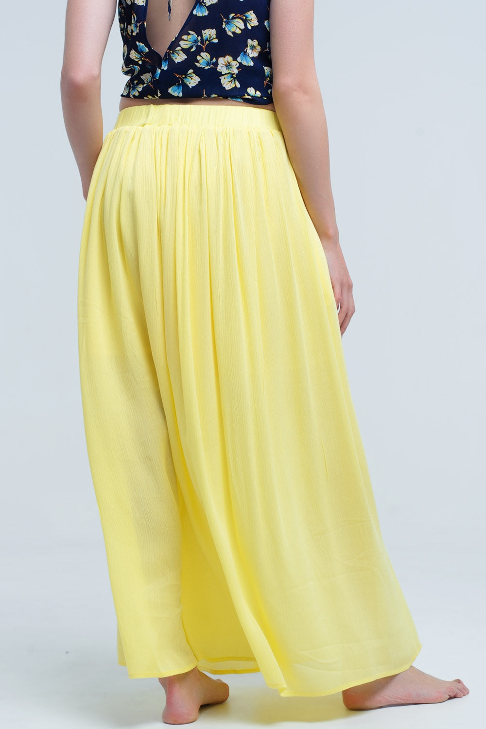 Saia maxi amarela com bolsos