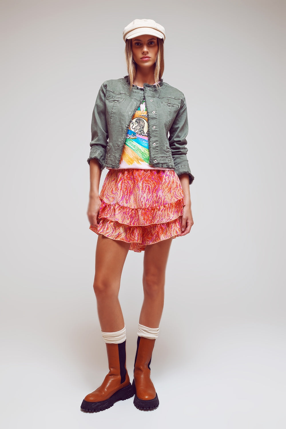 Shorts com barra franzida em estampa de zebra abstrata em laranja e fúcsia