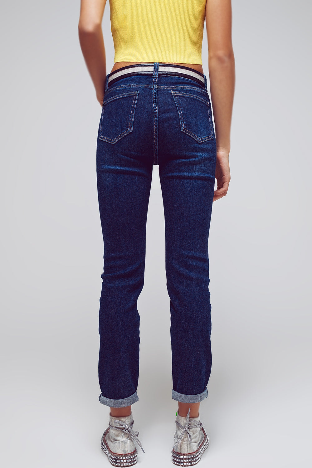 Jeans Skinny Fit em Lavagem Média Azul