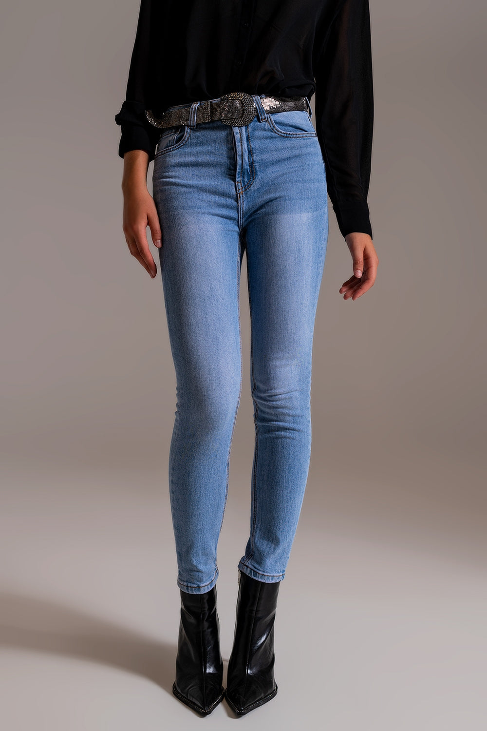 Jeans Skinny Cintura Alta Lavagem Clara